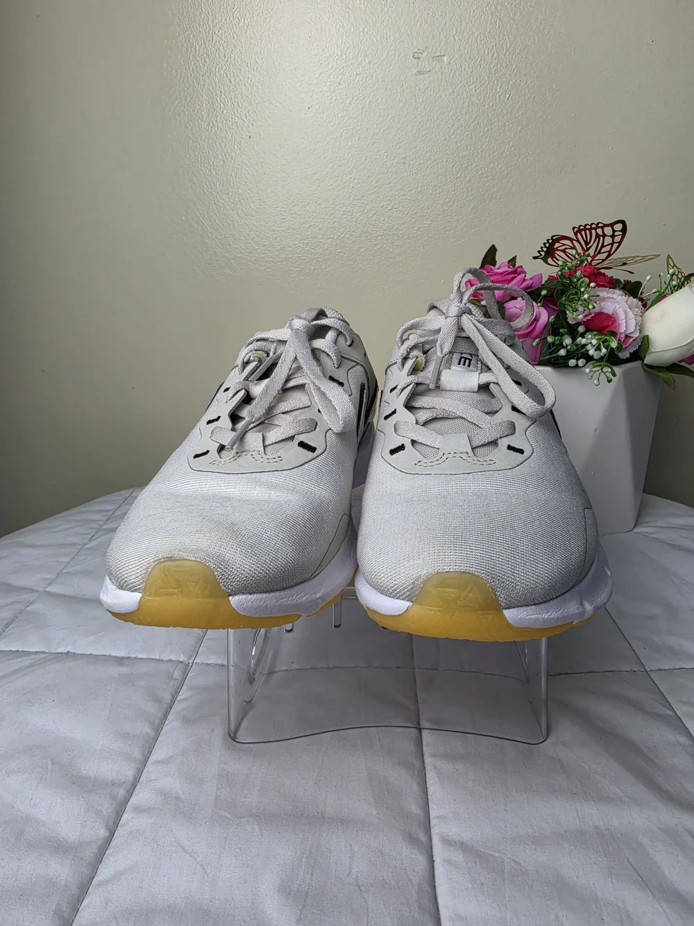 NIKE LEGEND ESSENTIAL LEOPARD Women's Sneakers Size 6